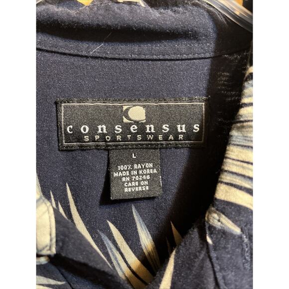 Vintage Consensus Sportswear Men’s Rayon Shirt Size L Blue Floral Hawaiian EUC - Picture 3 of 9